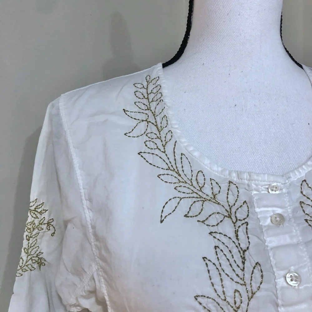 *J. CREW* White Embroidered Long Sleeve Top Size XS